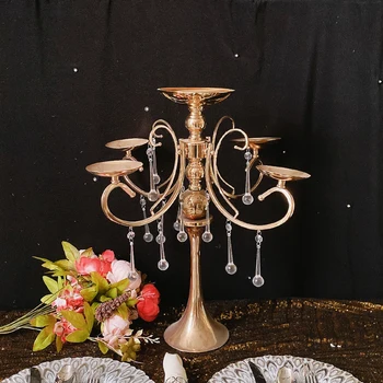 Kaustytomis geležies žvakių laikiklis Europos apdailos romantiška vakarienė žvakių šviesoje vestuvių fotografija Vakarų maisto rekvizitai gimtadienio